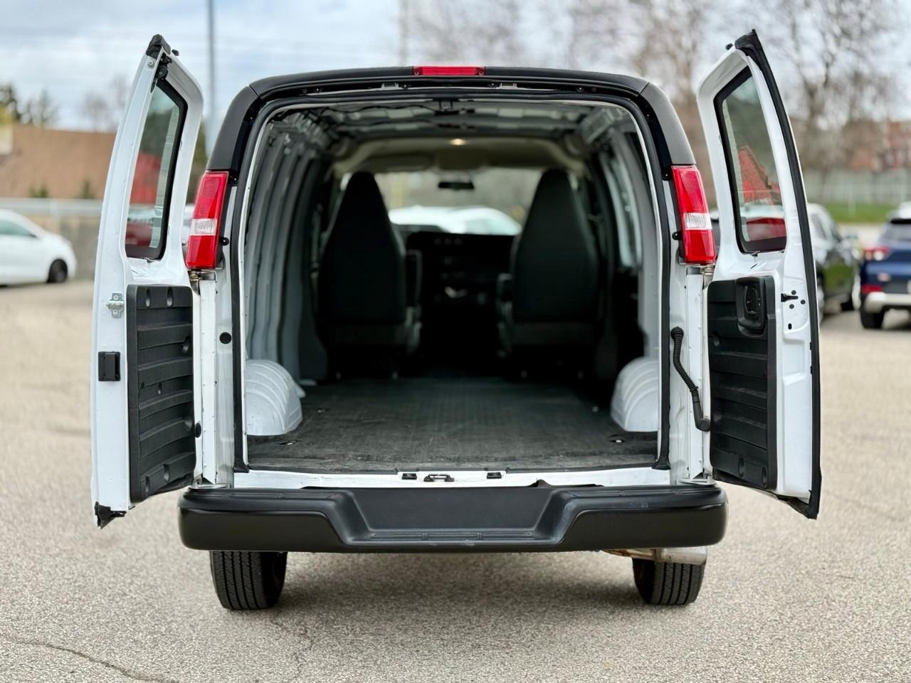 2024 GMC Savana 2500 Work Van Rear-Wheel Drive Cargo Van Photo