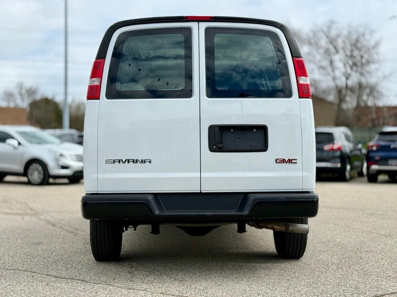 2024 GMC Savana 2500 Work Van Rear-Wheel Drive Cargo Van Photo3