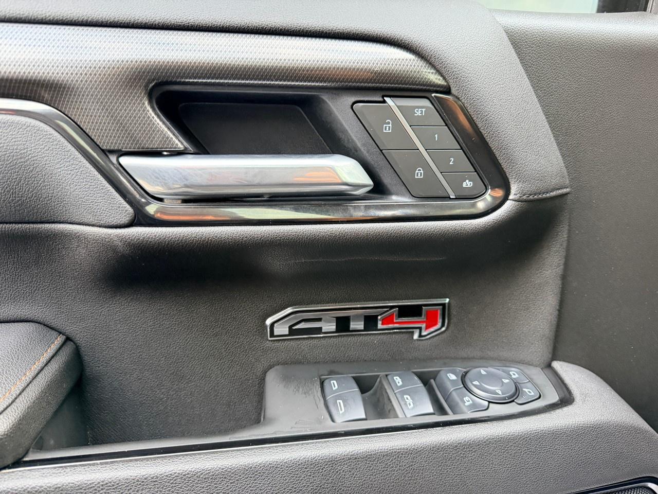 2025 GMC Sierra 1500 Crew Cab Short Box 4-Wheel Drive AT4 Photo