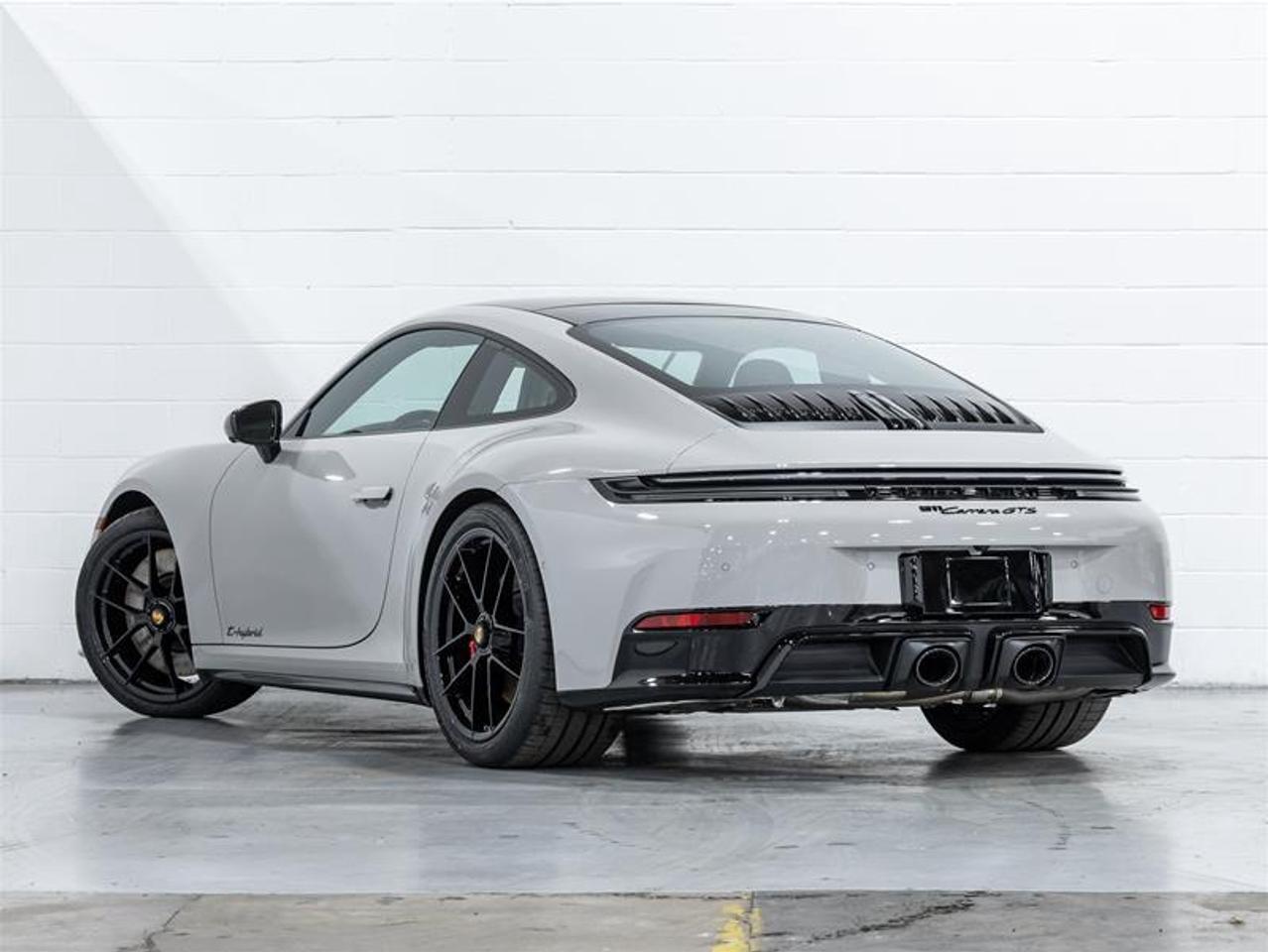2026 Porsche 911  Photo