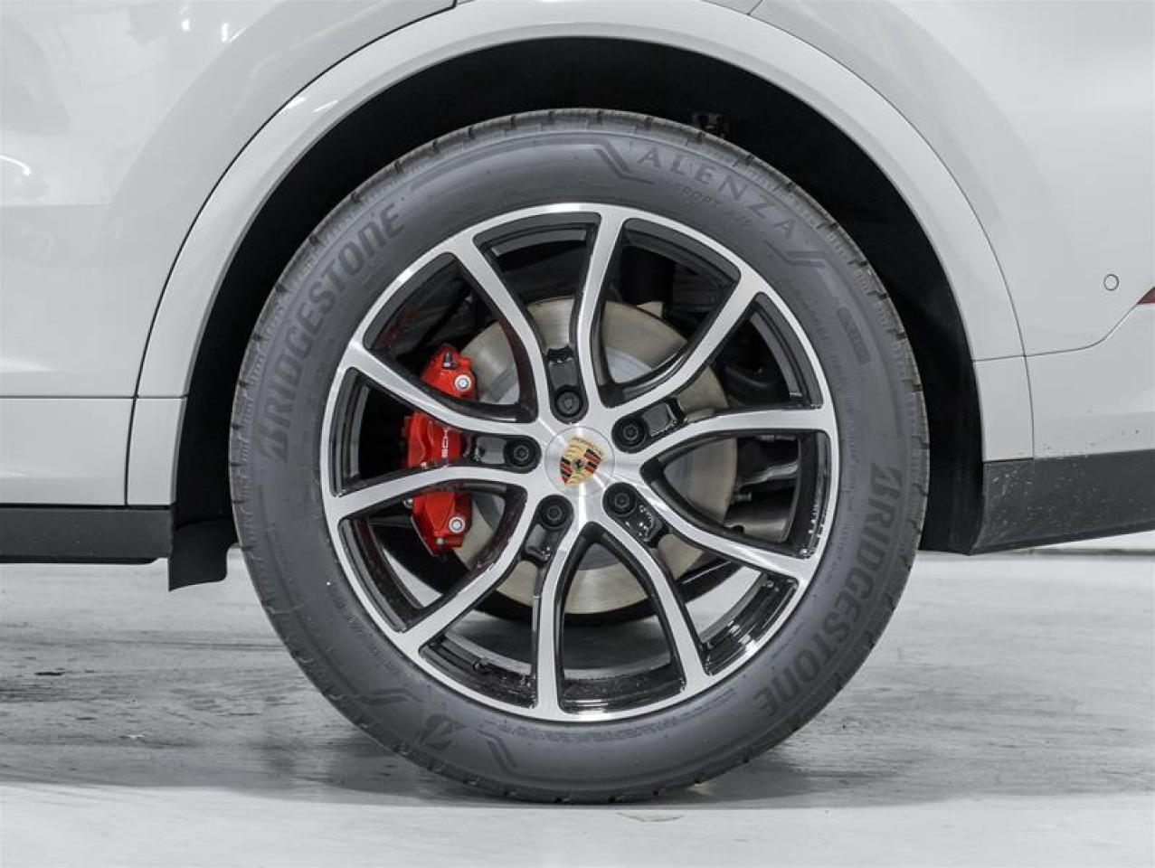 2026 Porsche Cayenne  Photo