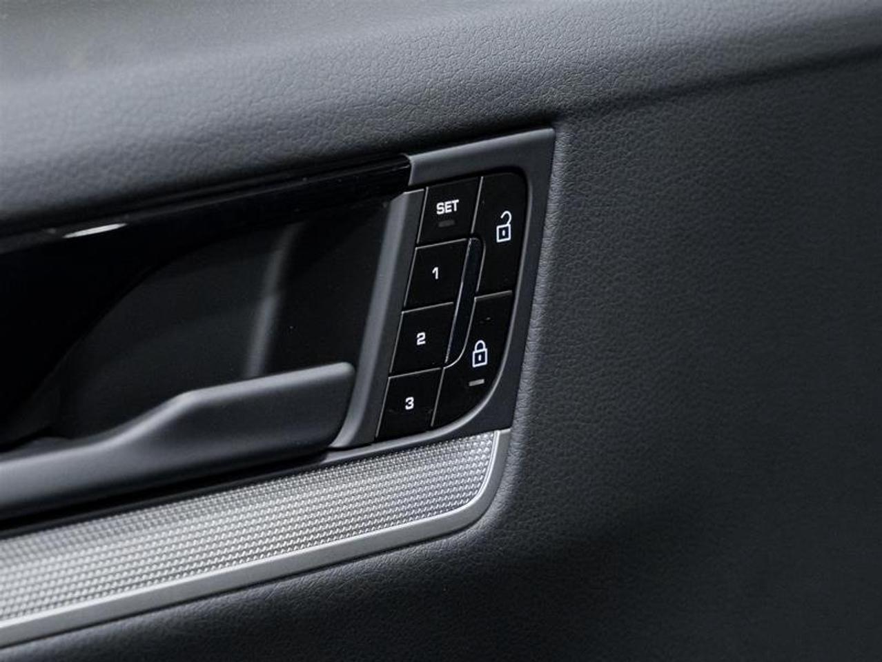 2026 Porsche Cayenne  Photo