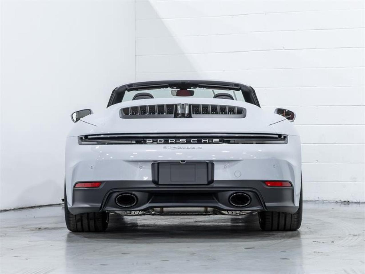 2026 Porsche 911  Photo