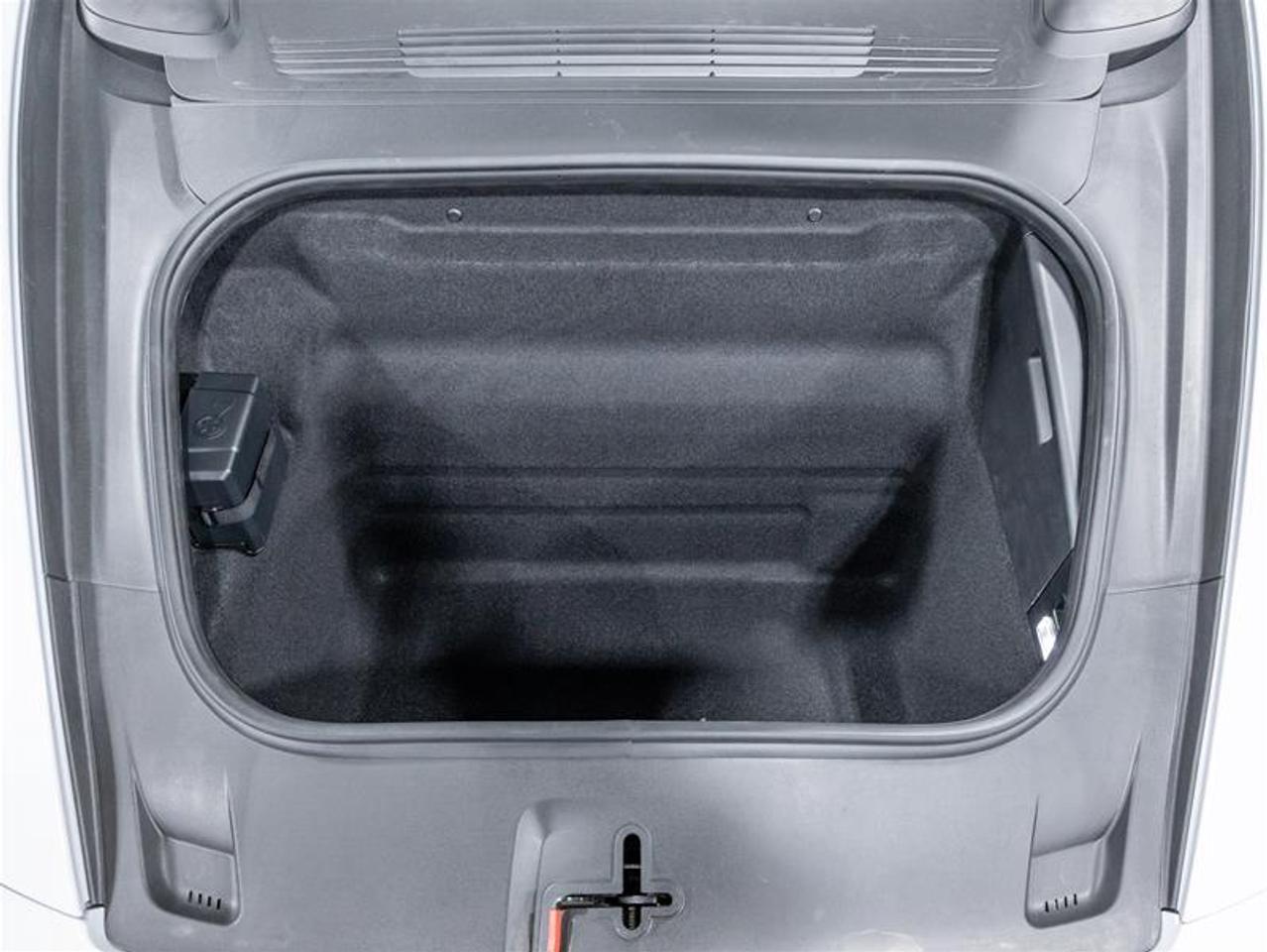 2026 Porsche 911  Photo2