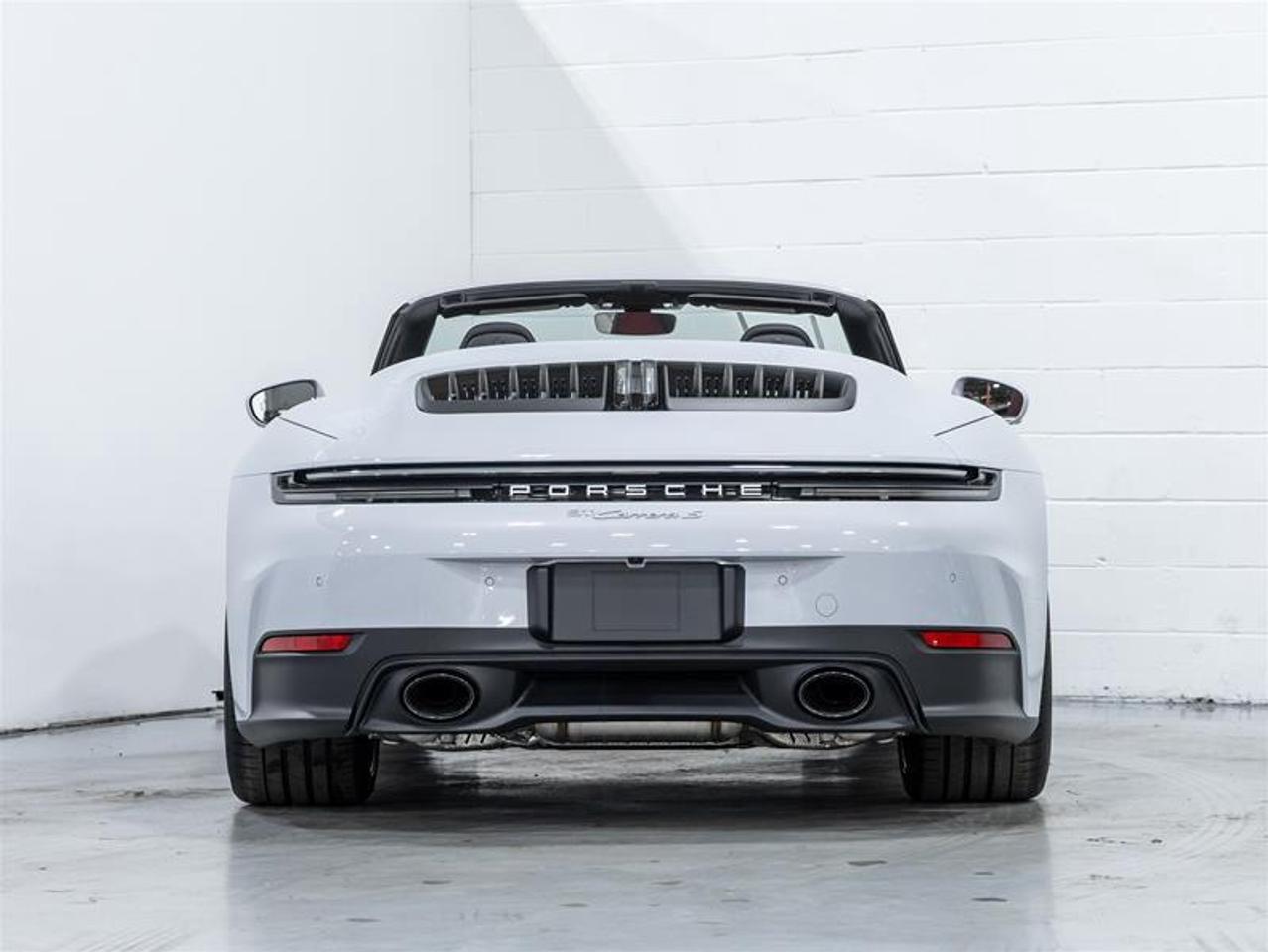 2026 Porsche 911  Photo