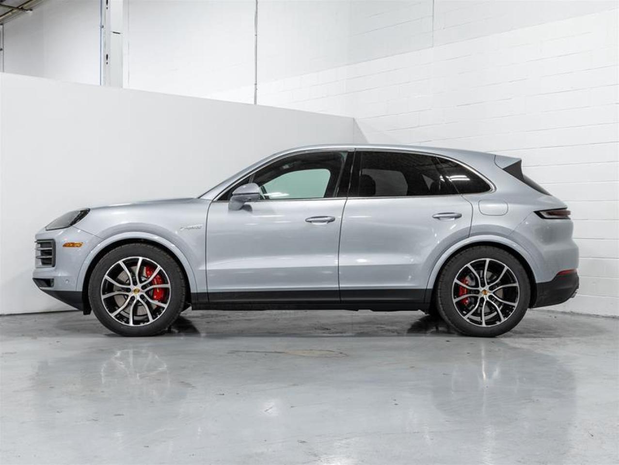 2025 Porsche Cayenne  Photo