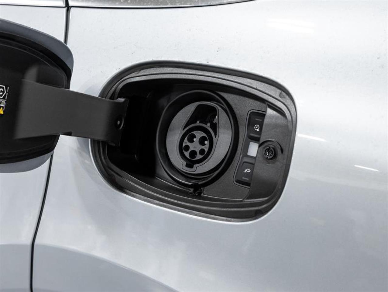 2025 Porsche Cayenne  Photo