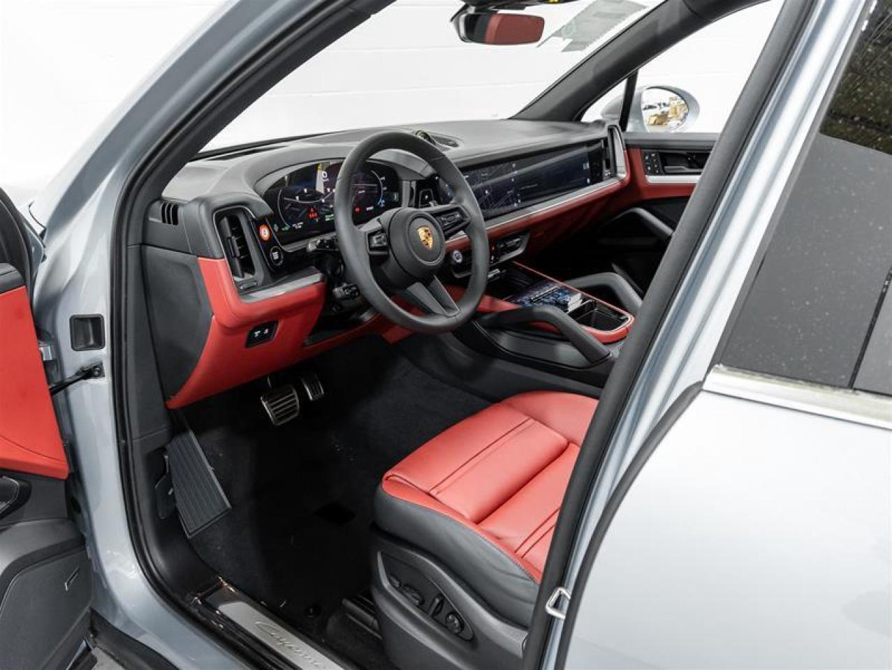 2025 Porsche Cayenne  Photo