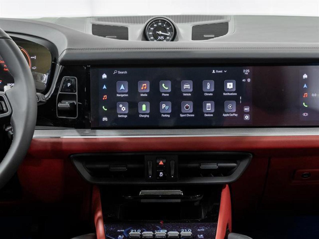 2025 Porsche Cayenne  Photo