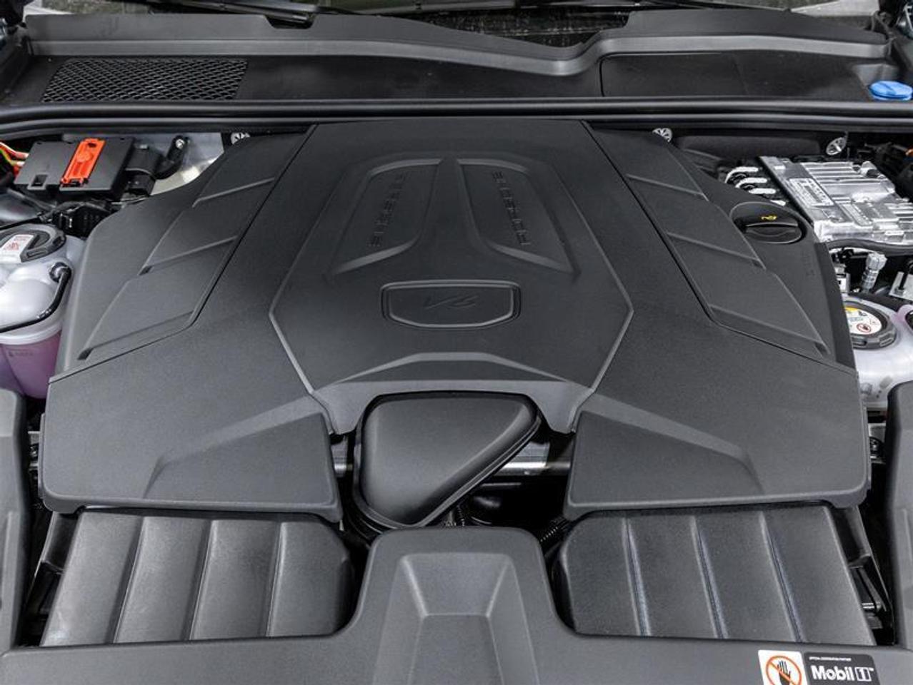 2025 Porsche Cayenne  Photo