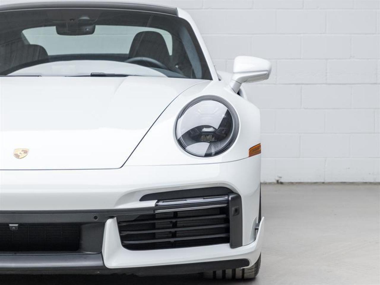 2024 Porsche 911  Photo3