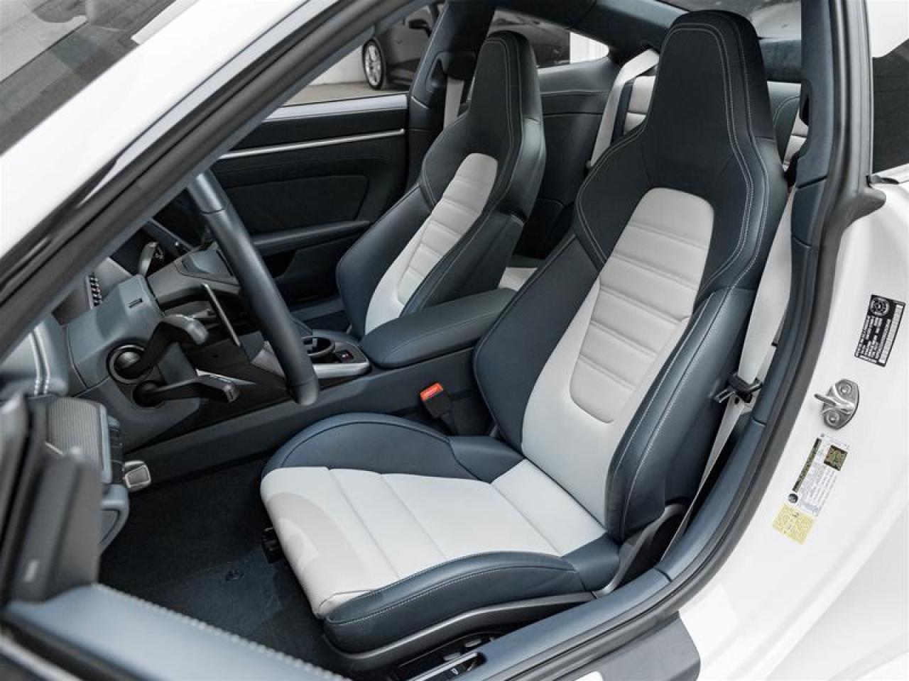 2024 Porsche 911  Photo