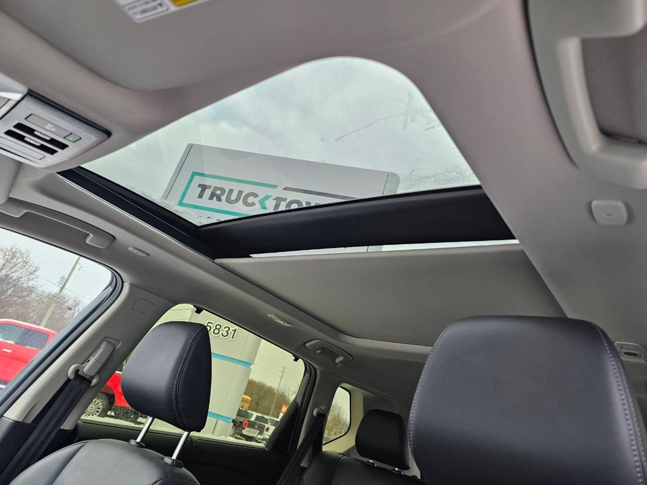 2024 Nissan Rogue SL 4dr All-Wheel Drive Sport Utility Photo