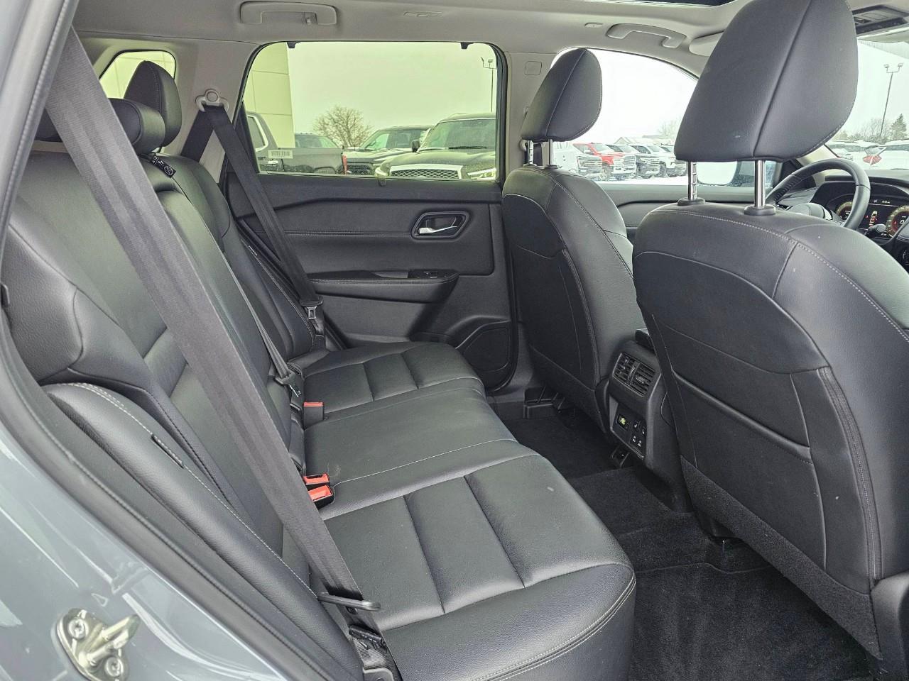 2024 Nissan Rogue SL 4dr All-Wheel Drive Sport Utility Photo