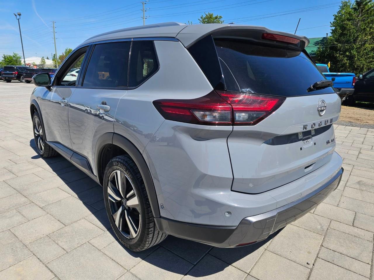 2024 Nissan Rogue SL 4dr All-Wheel Drive Sport Utility Photo