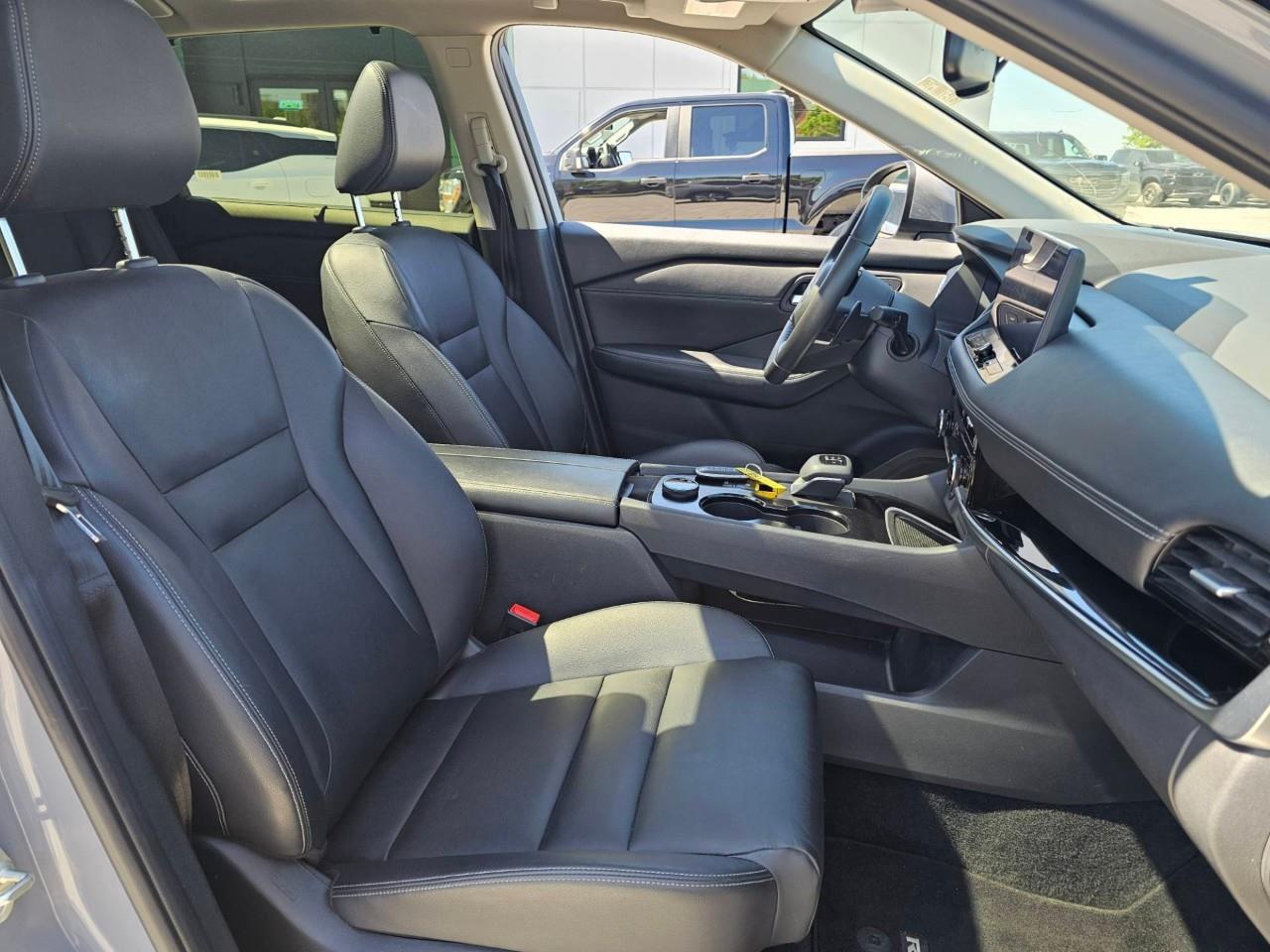 2024 Nissan Rogue SL 4dr All-Wheel Drive Sport Utility Photo