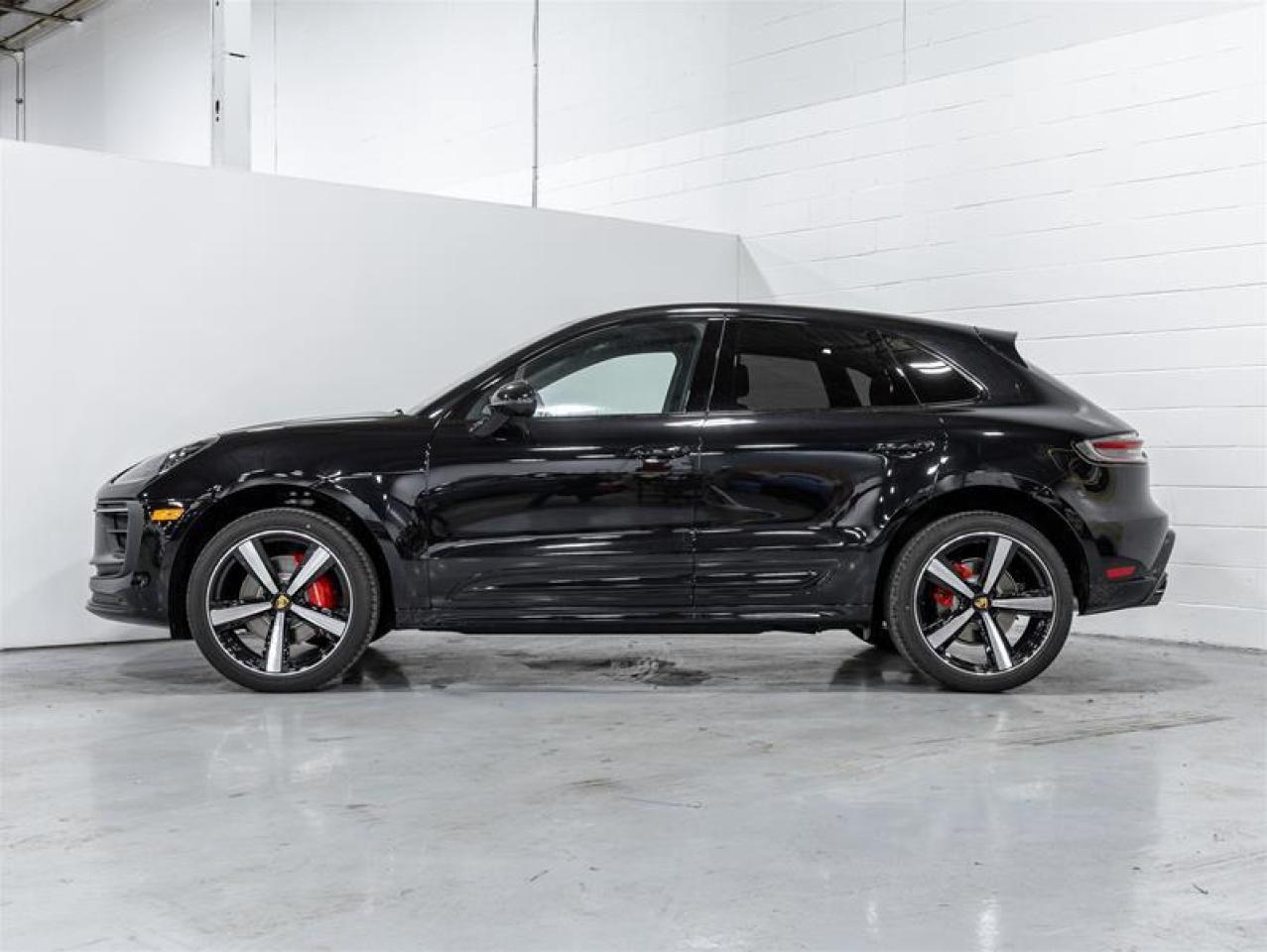 2025 Porsche Macan  Photo