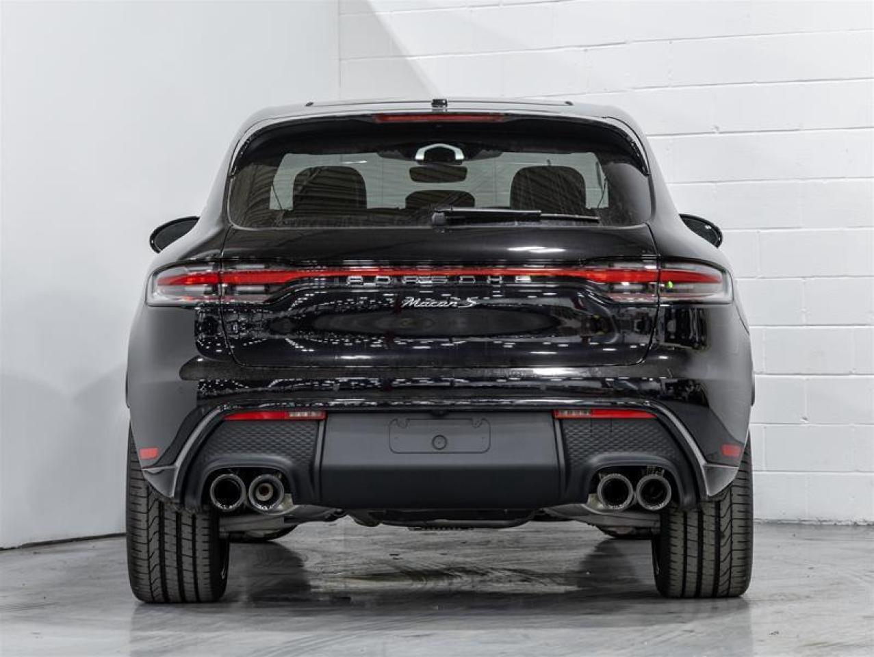 2025 Porsche Macan  Photo