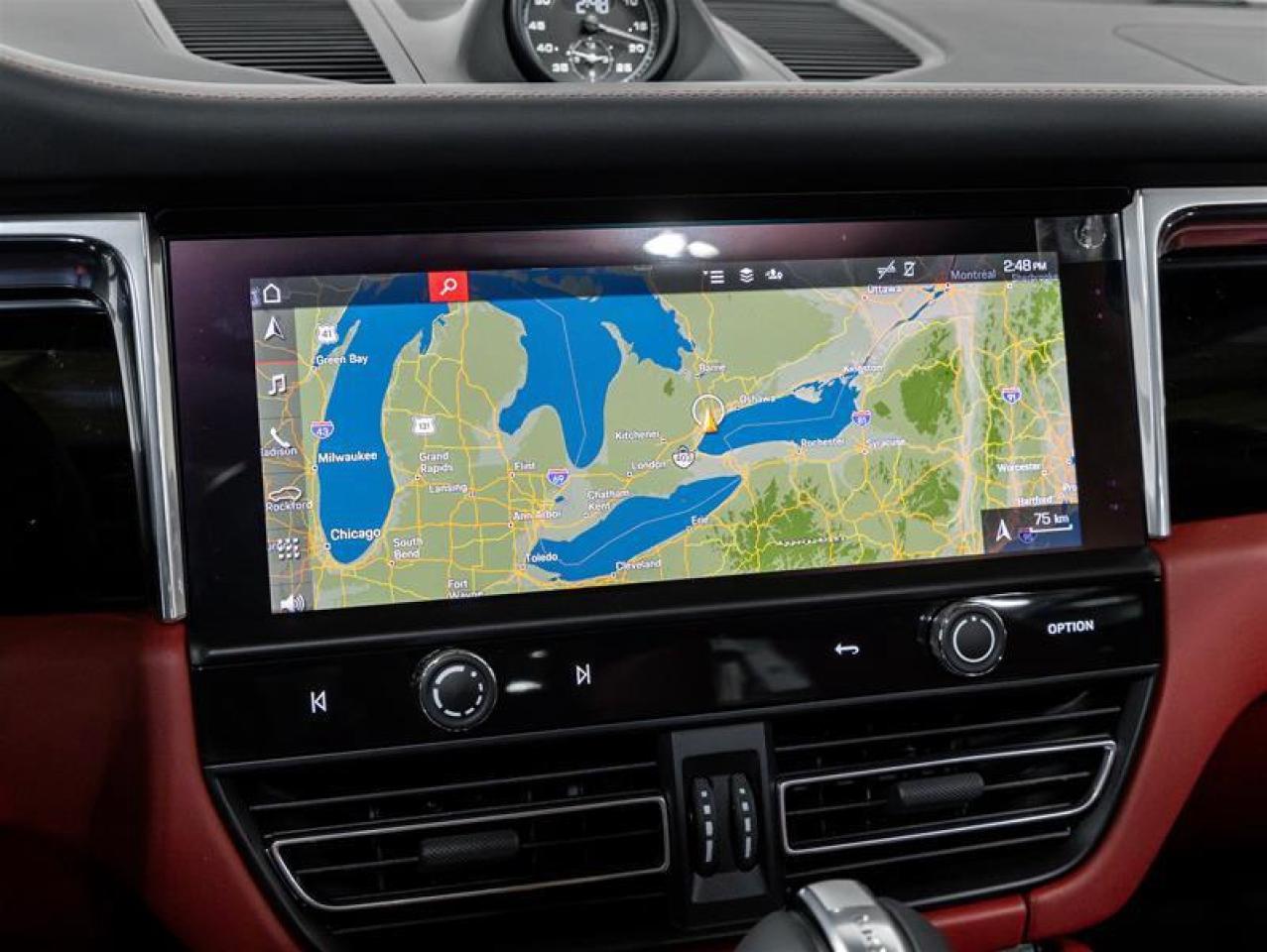 2025 Porsche Macan  Photo