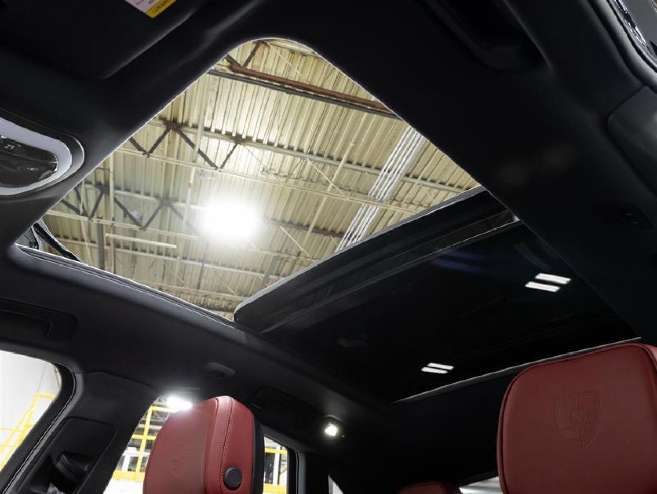 2025 Porsche Macan  Photo