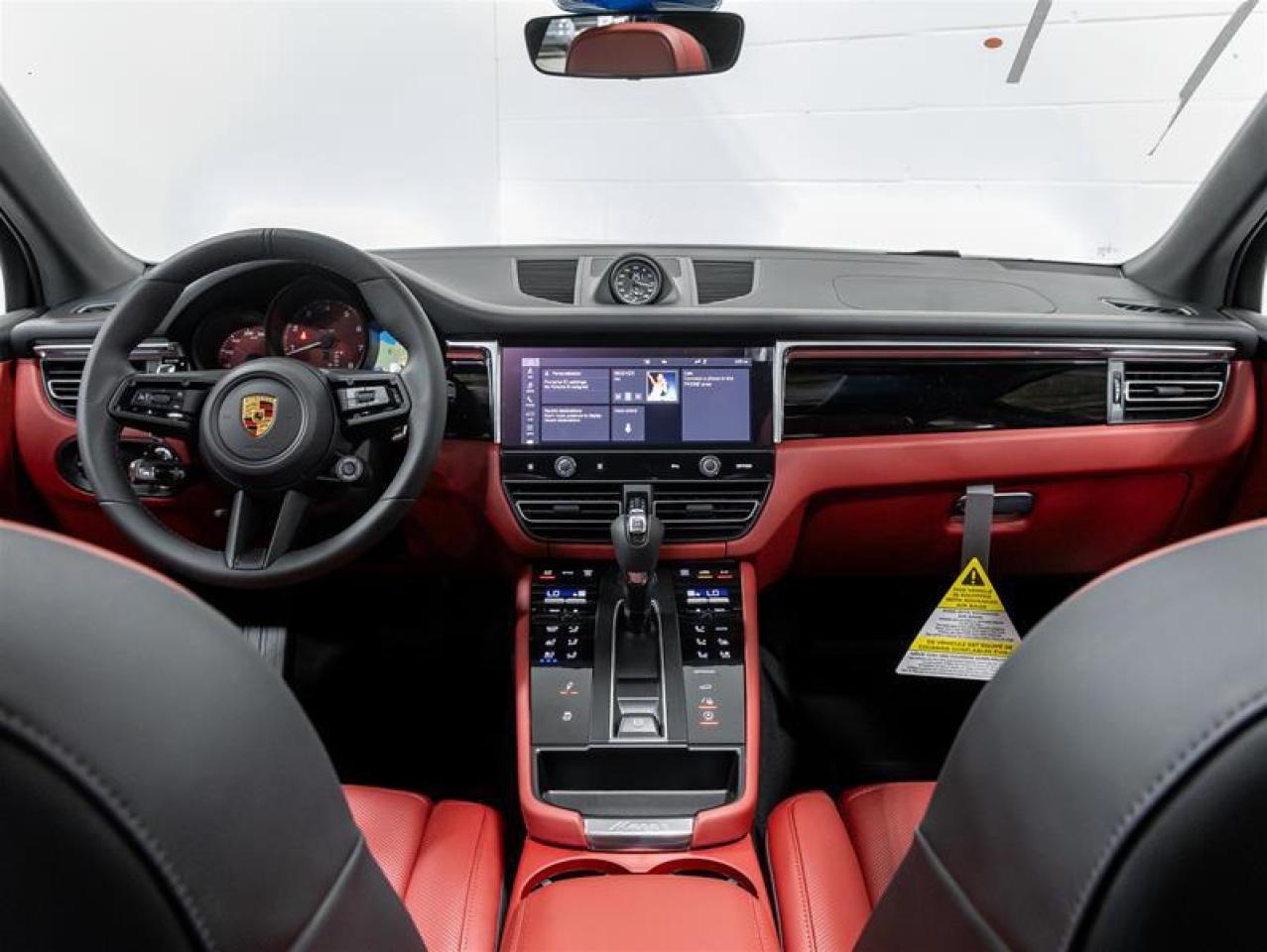 2025 Porsche Macan  Photo