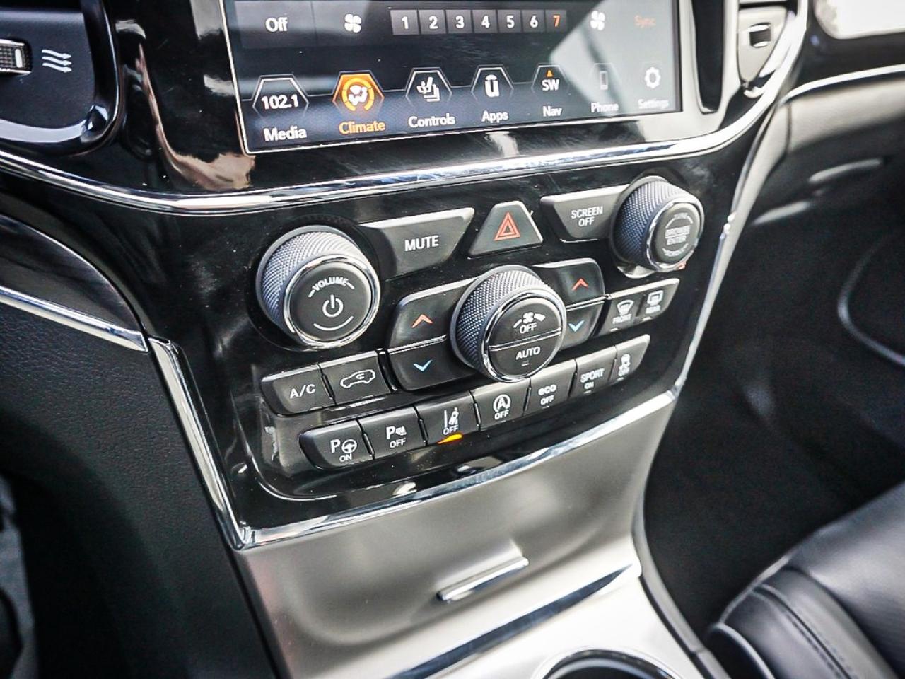 2020 Jeep Grand Cherokee  Photo