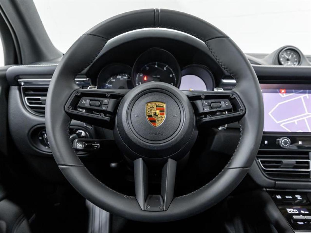 2025 Porsche Macan  Photo