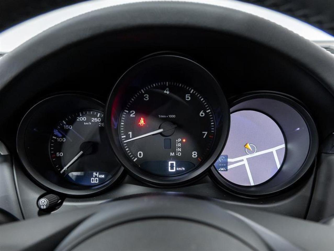 2025 Porsche Macan  Photo