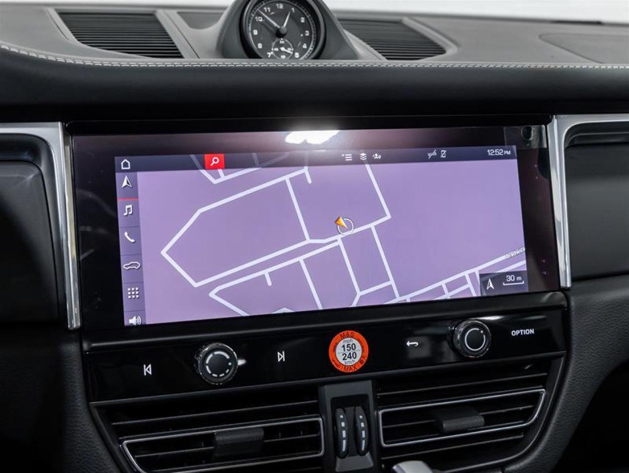 2025 Porsche Macan  Photo