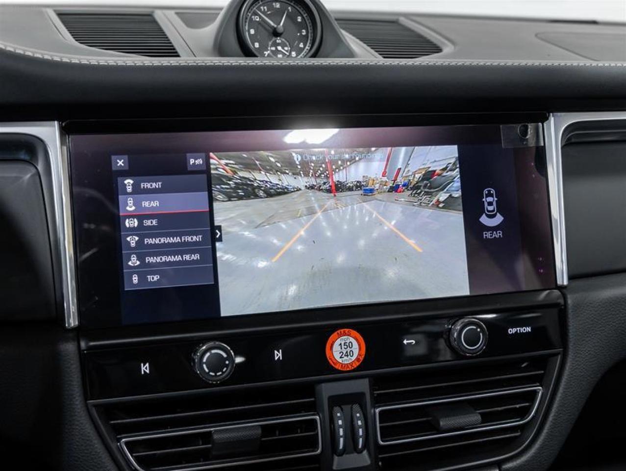 2025 Porsche Macan  Photo