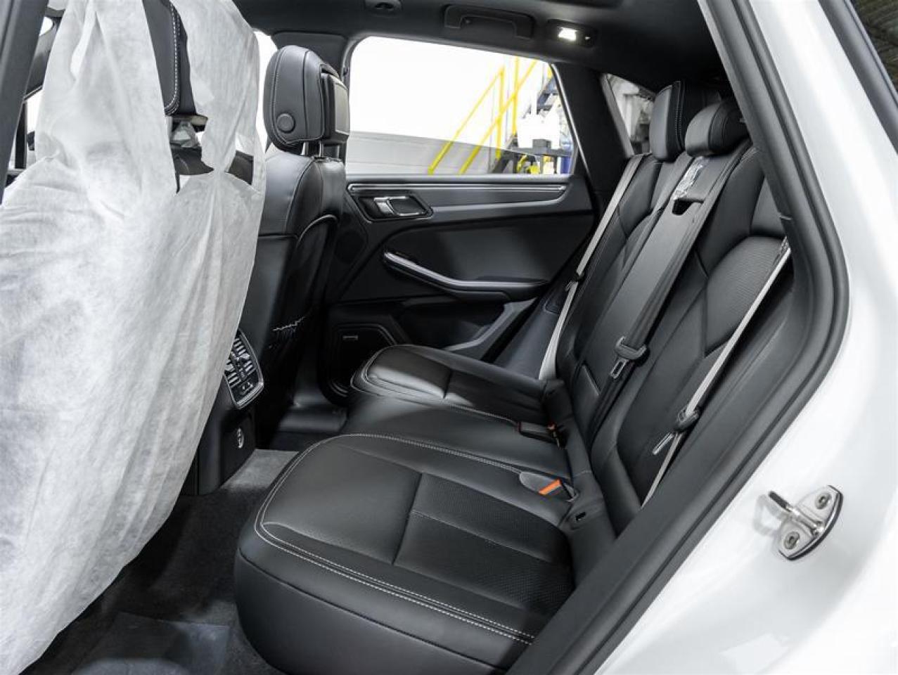 2025 Porsche Macan  Photo