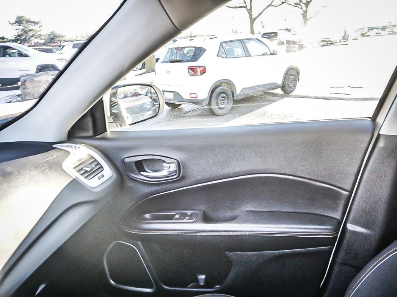 2021 Jeep Compass  Photo