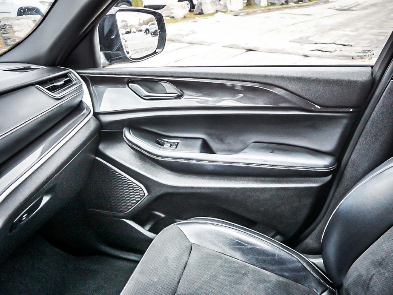 2022 Jeep Grand Cherokee L  Photo