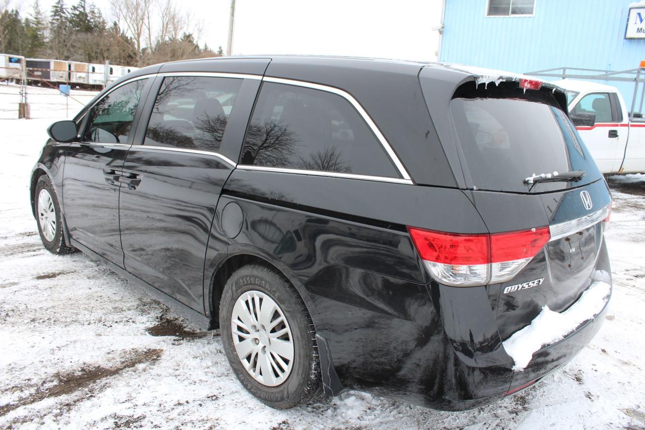 2014 Honda Odyssey LX Photo