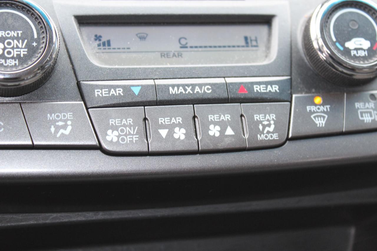 2014 Honda Odyssey LX Photo