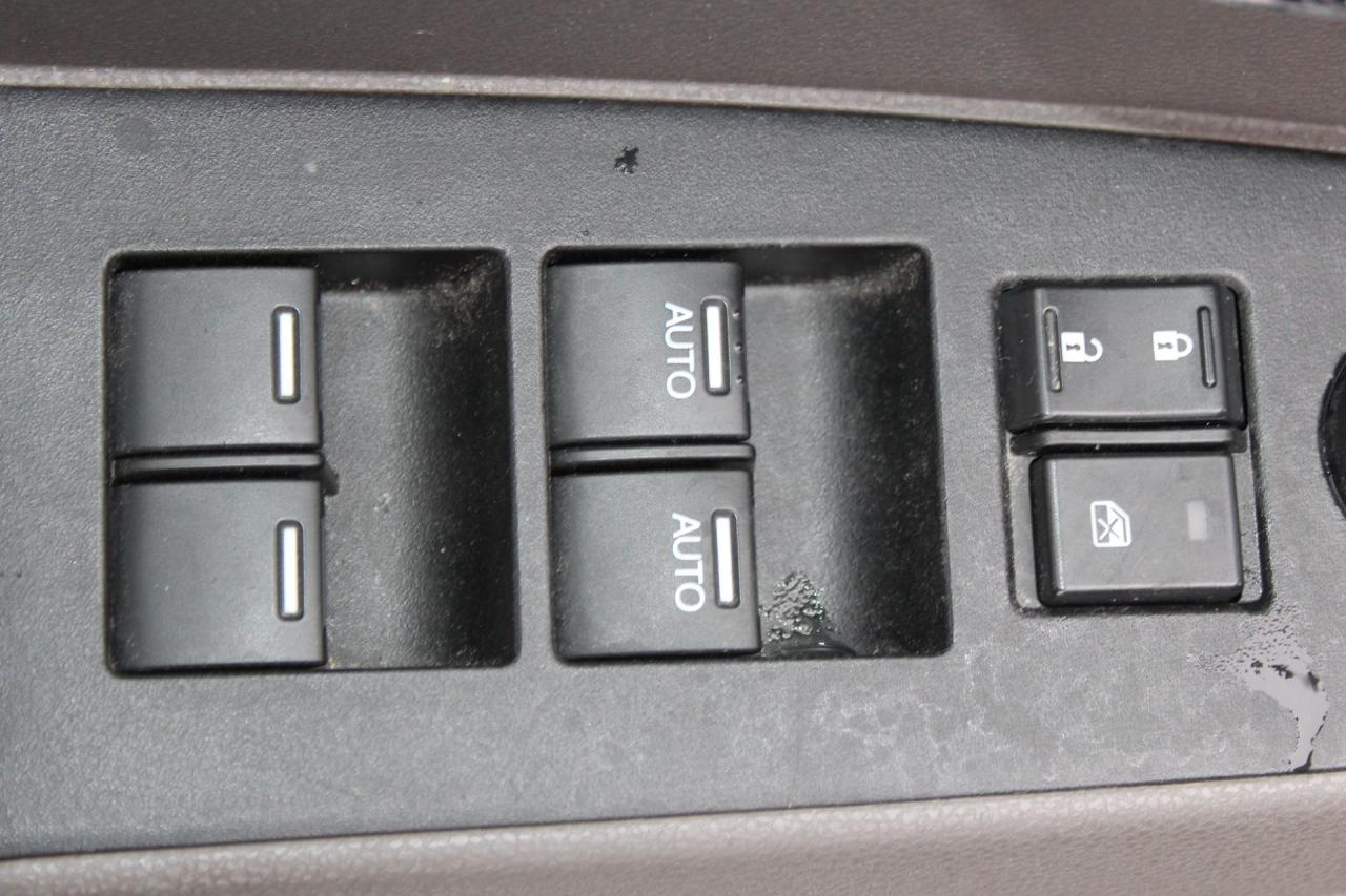 2014 Honda Odyssey LX Photo