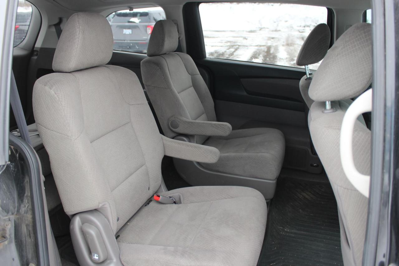 2014 Honda Odyssey LX Photo