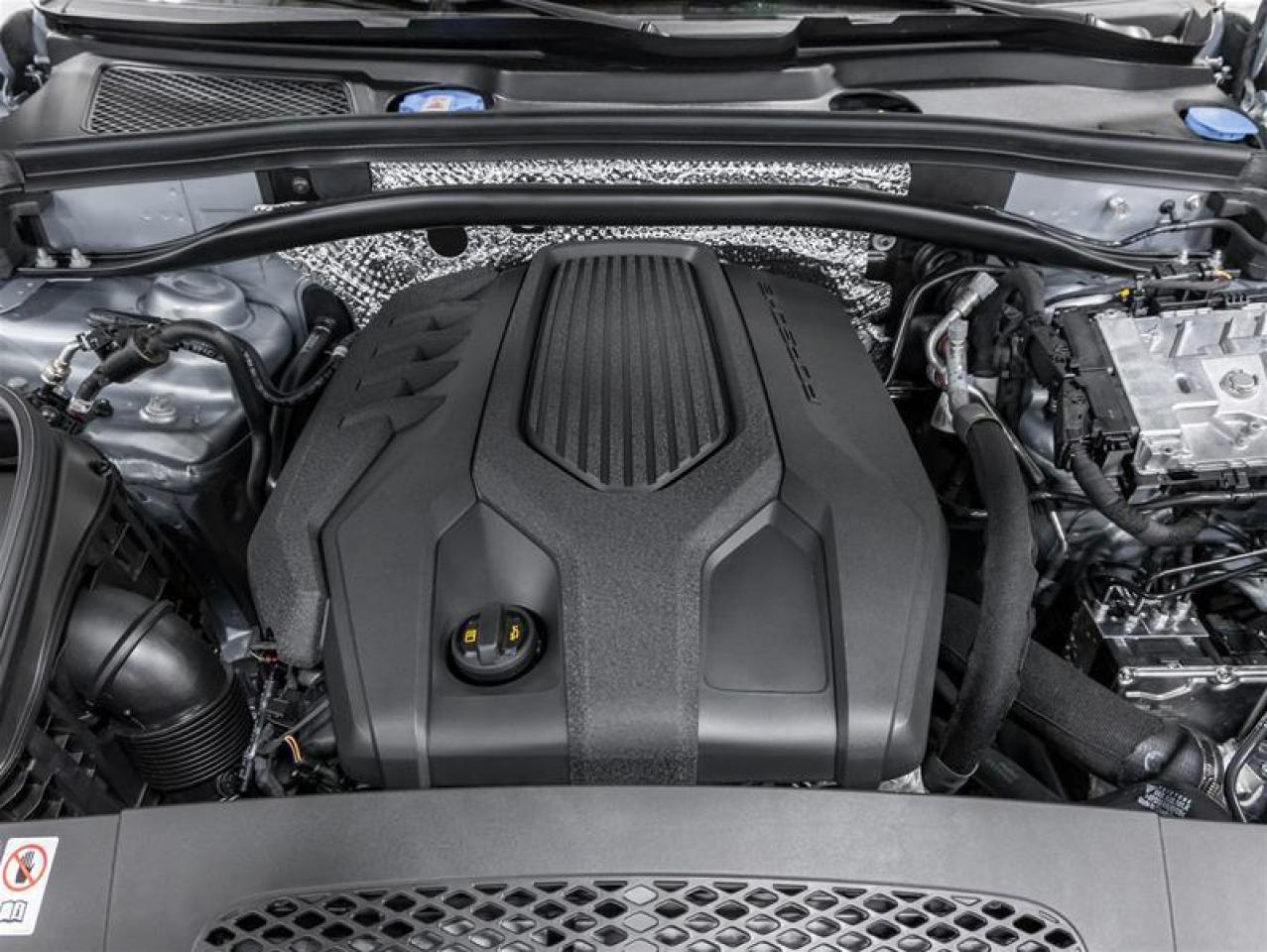 2025 Porsche Macan  Photo