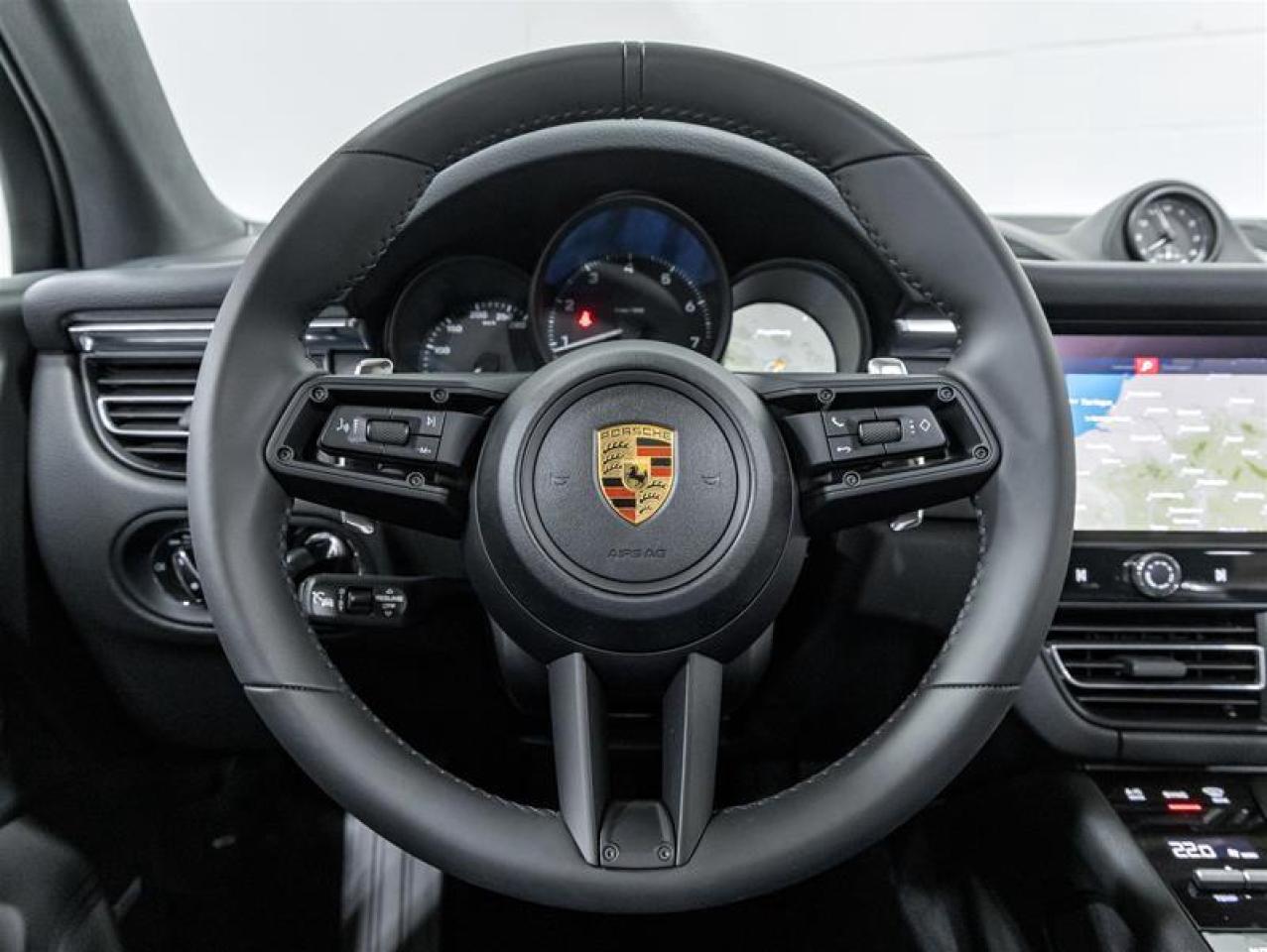 2025 Porsche Macan  Photo