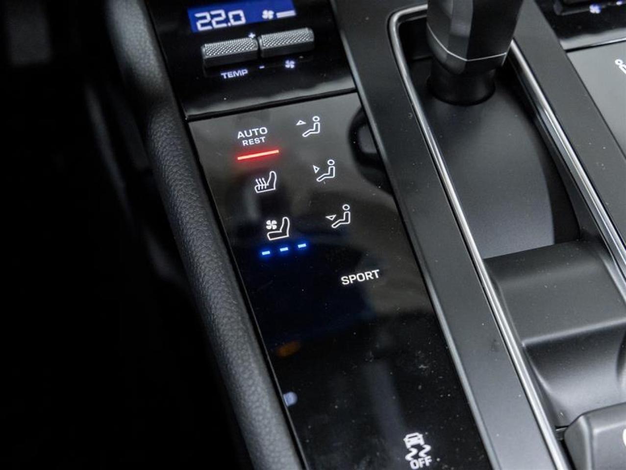 2025 Porsche Macan  Photo