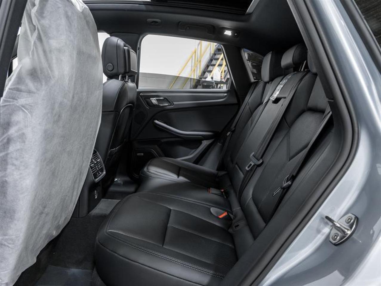 2025 Porsche Macan  Photo