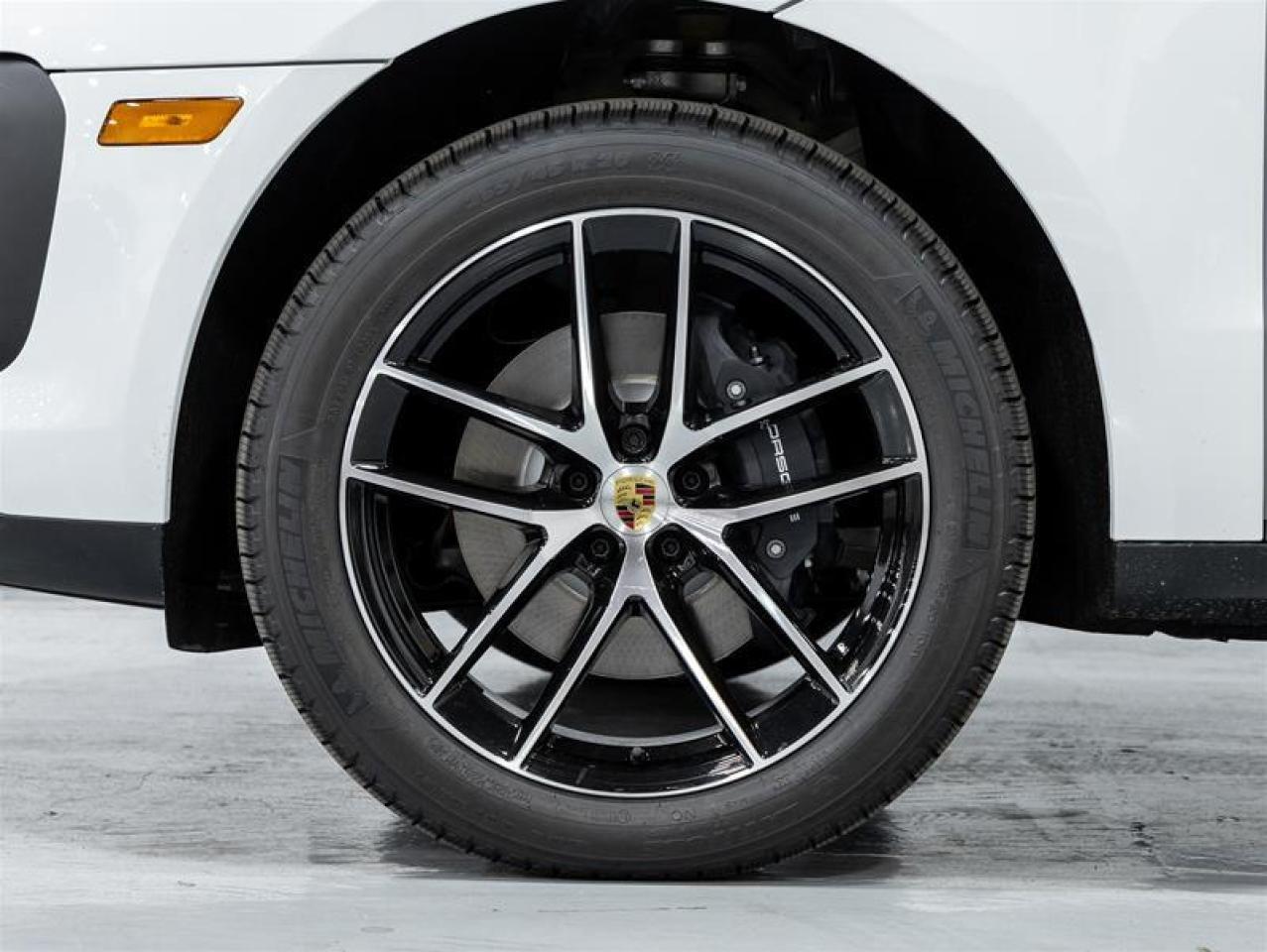 2025 Porsche Macan  Photo