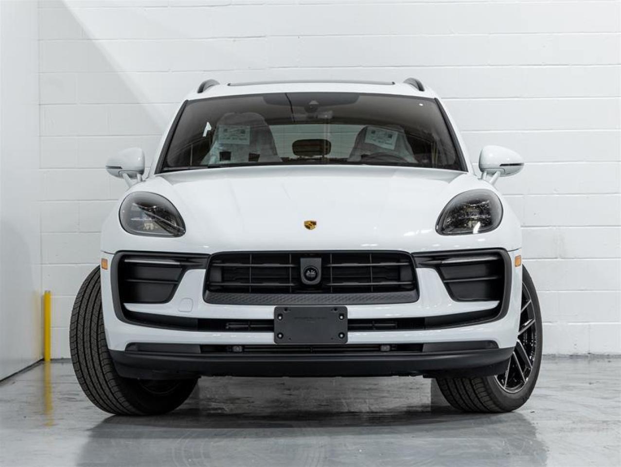2025 Porsche Macan  Photo