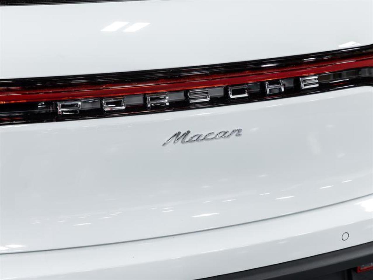 2025 Porsche Macan  Photo