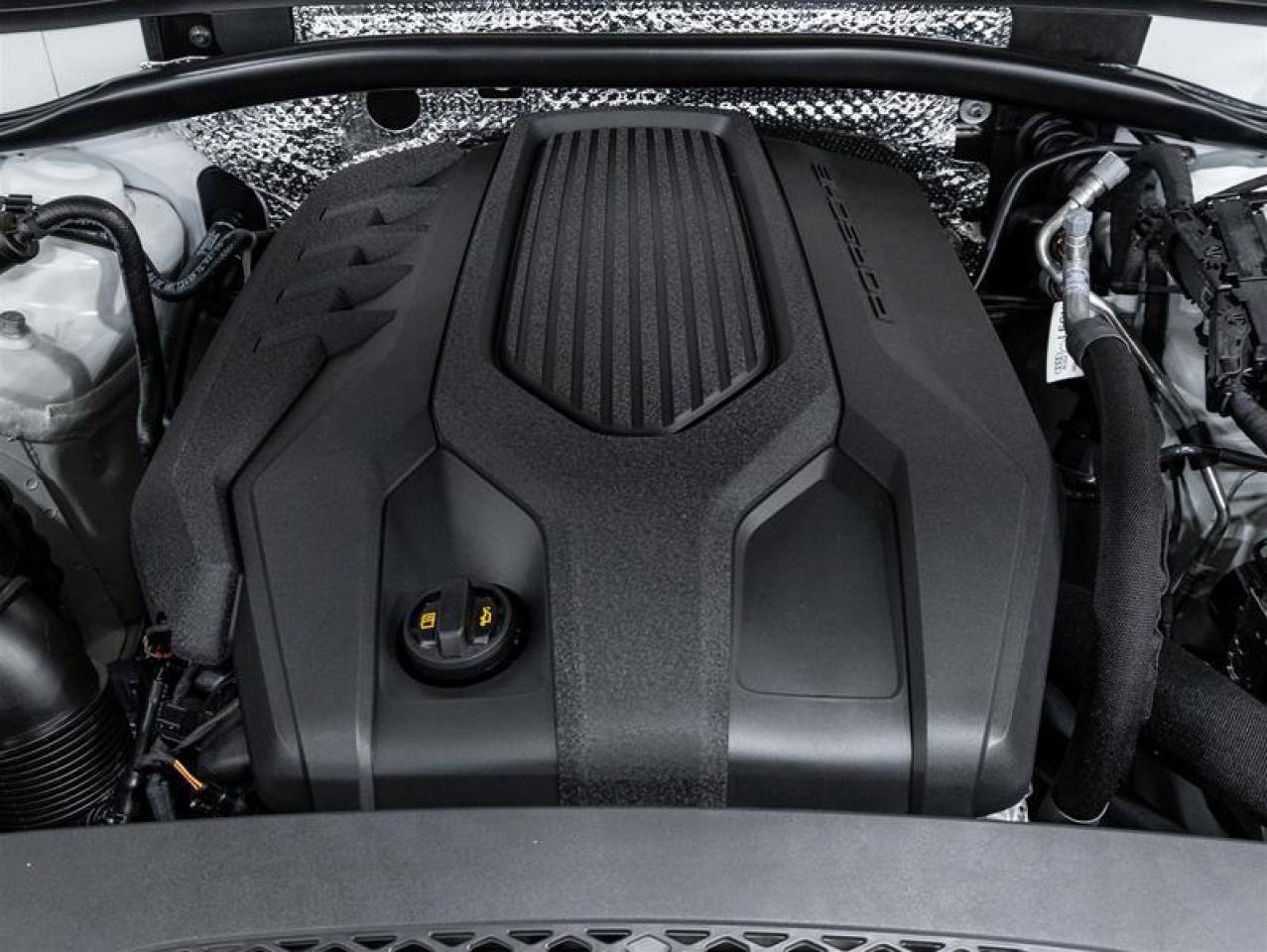 2025 Porsche Macan  Photo