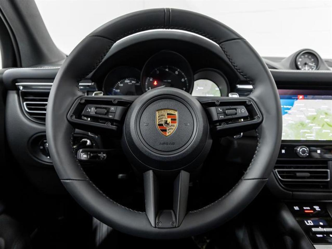 2025 Porsche Macan  Photo