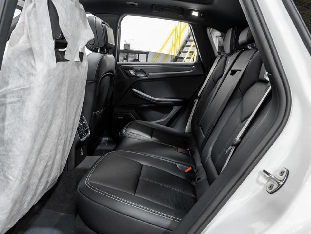 2025 Porsche Macan  Photo