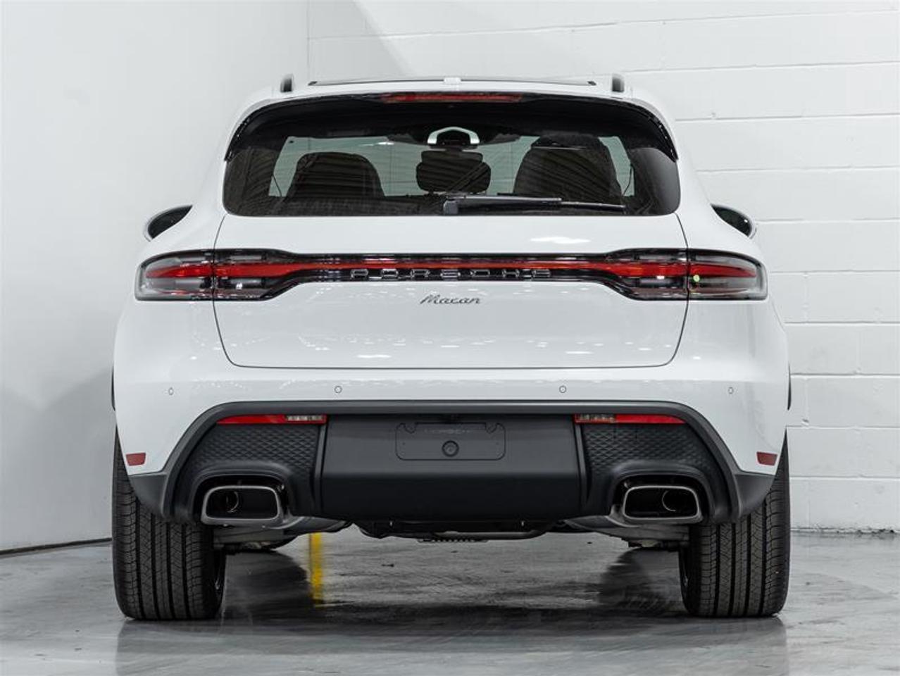 2025 Porsche Macan  Photo