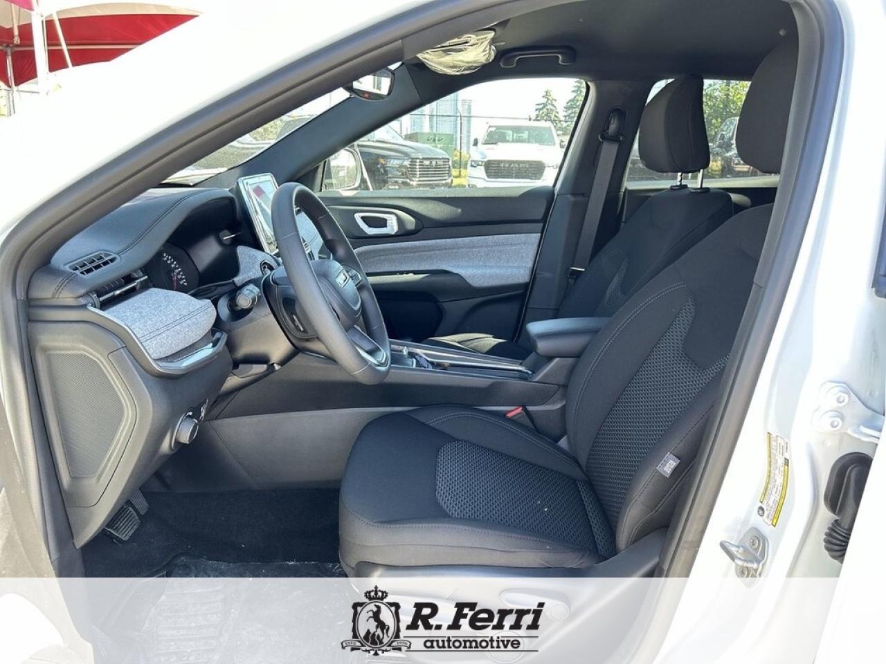 2025 Jeep Compass Sport 4dr 4x4 Photo