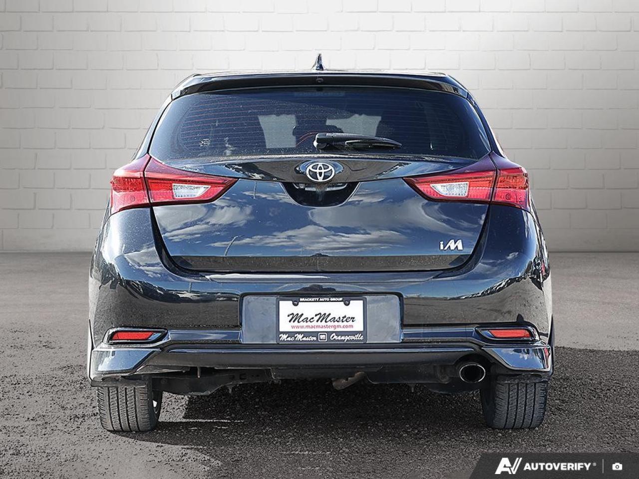 2018 Toyota Corolla iM Manual Photo3